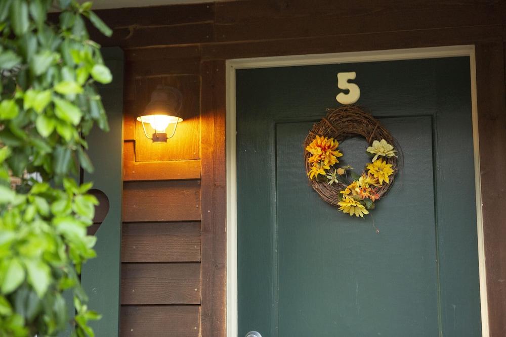 The Chimney Rock Inn & Cottages photo 72