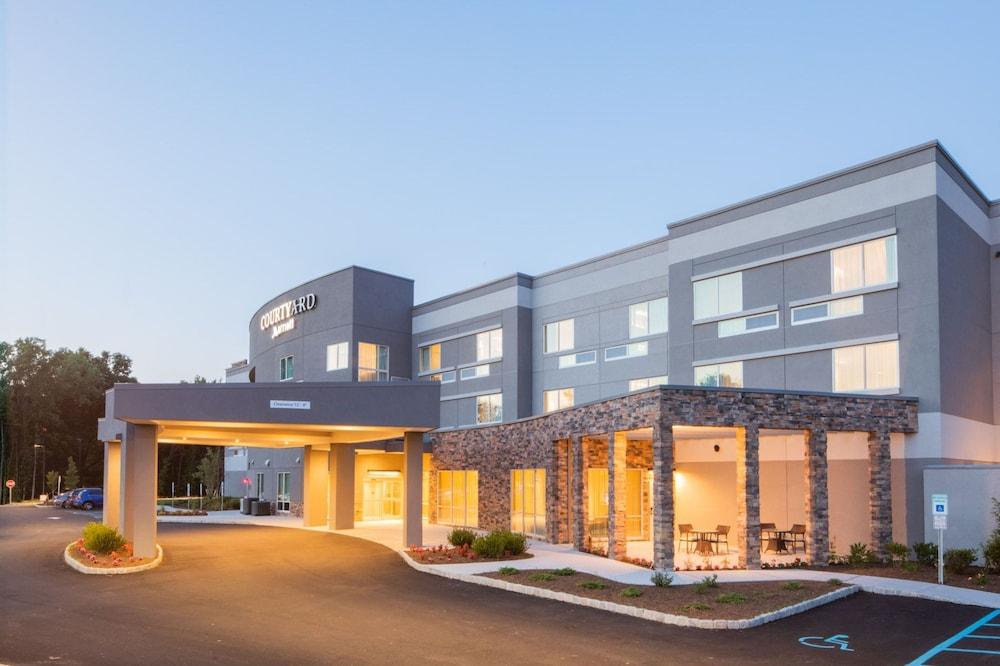 Courtyard by Marriott Wayne Fairfield photo 30
