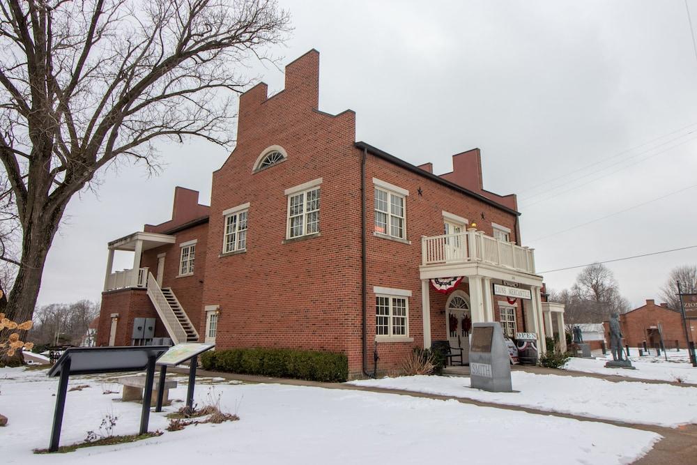 Nauvoo Temple House Hotel photo 52