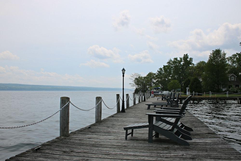 Plum Point Lodge photo 20