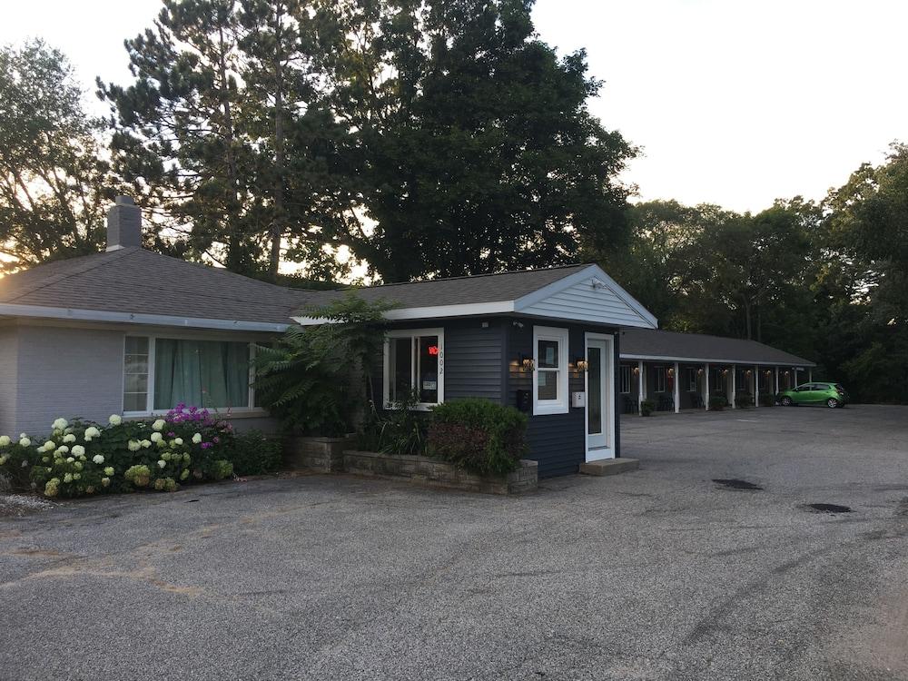 Lake Land Inn photo 11