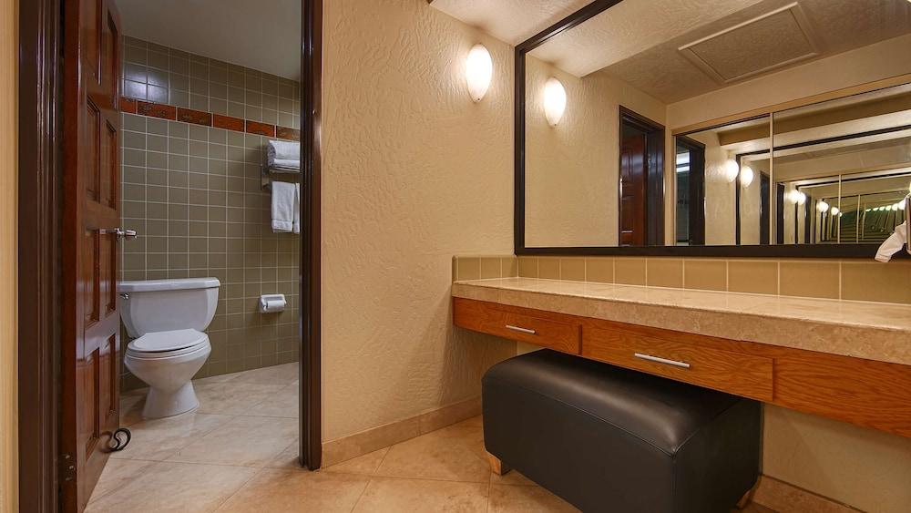 Best Western Pine Tree Motel photo 18