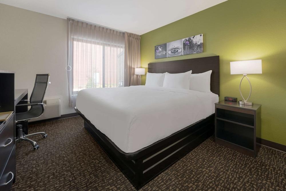 Sleep Inn Madison photo 5