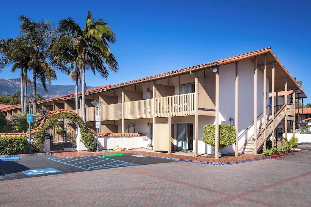 Best Western Plus Pepper Tree Inn photo 39