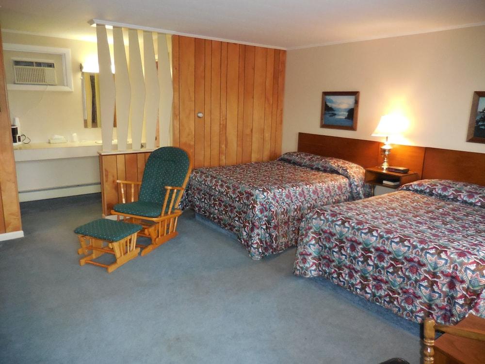 Acadia Gateway Motel photo 47
