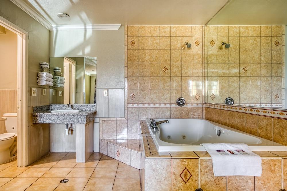 Passport Inn Whittier photo 20