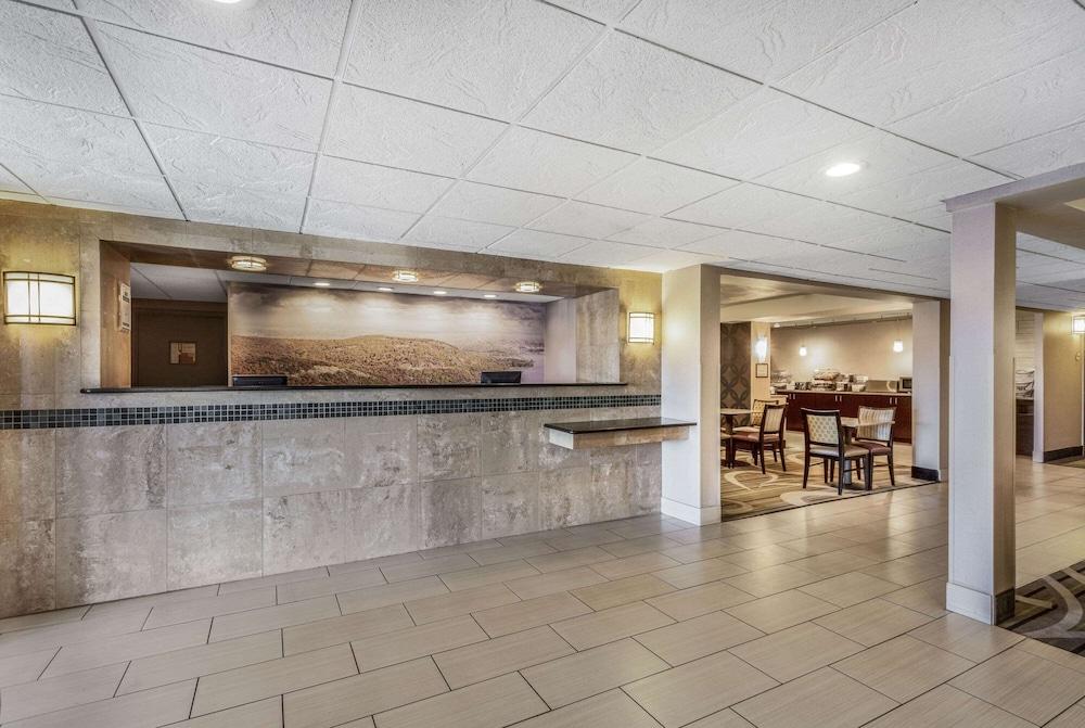 La Quinta Inn by Wyndham Binghamton - Johnson City photo 2