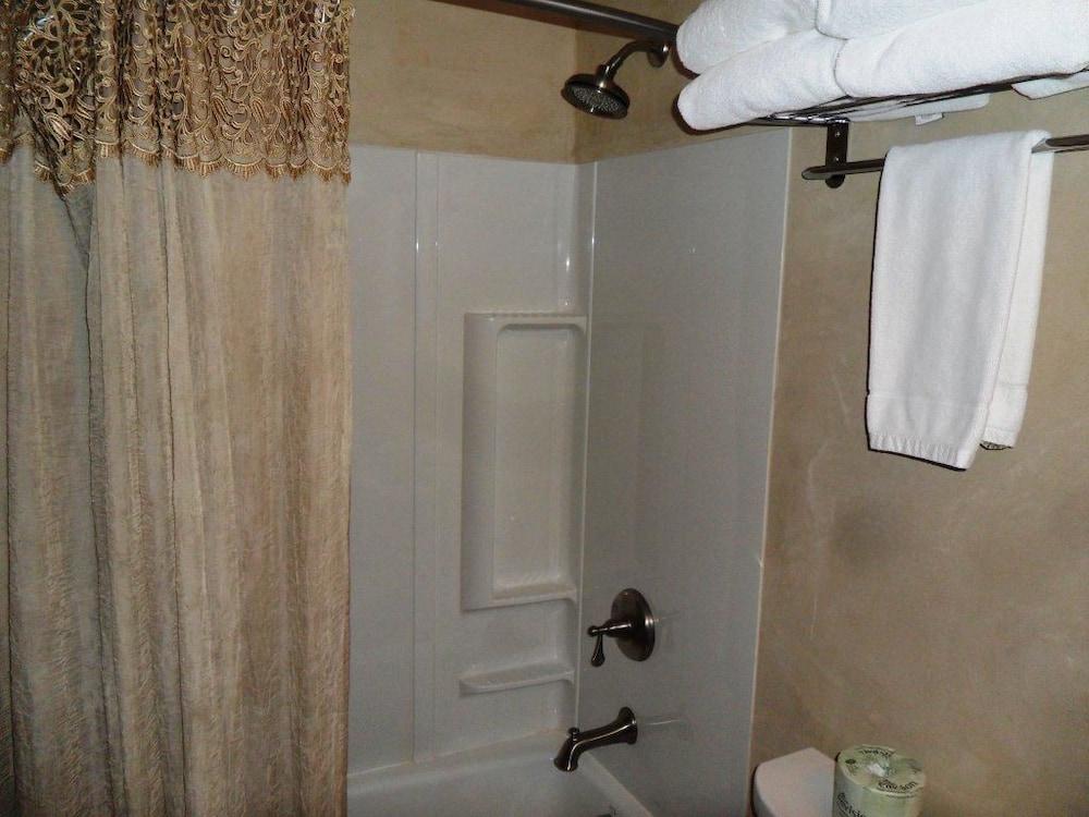BackCountry Inn photo 16