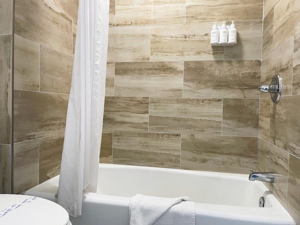Americas Best Value Inn & Suites Joshua Tree National Park photo 85