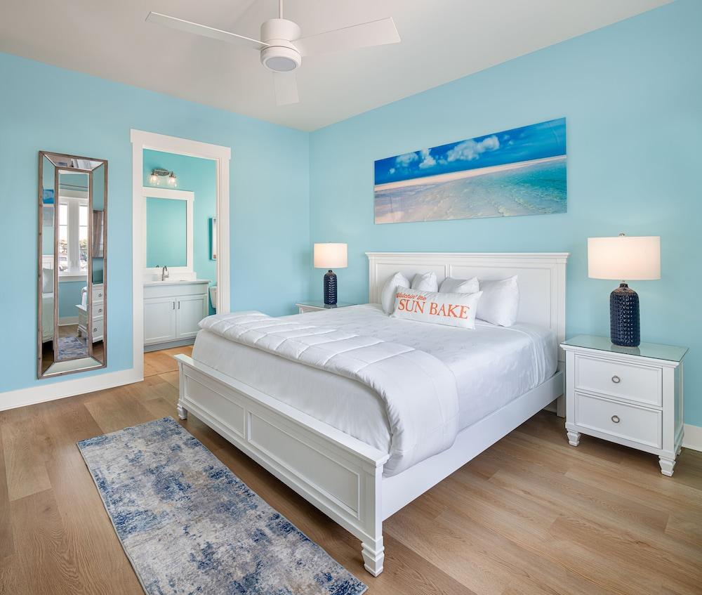 Margaritaville Beach Cottage Resort PCB photo 18