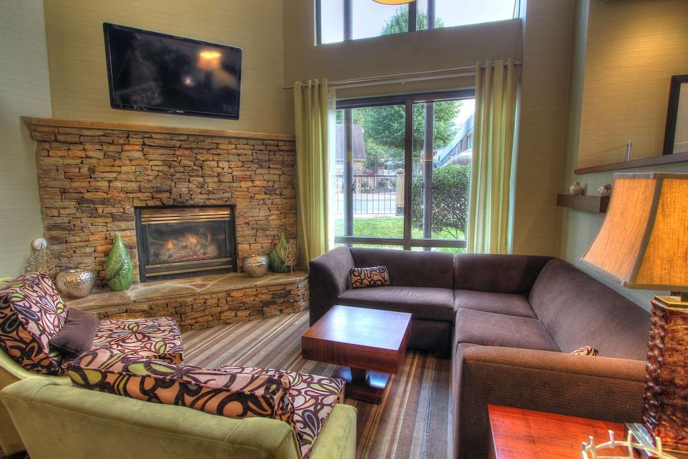 Hampton Inn Gatlinburg photo 3