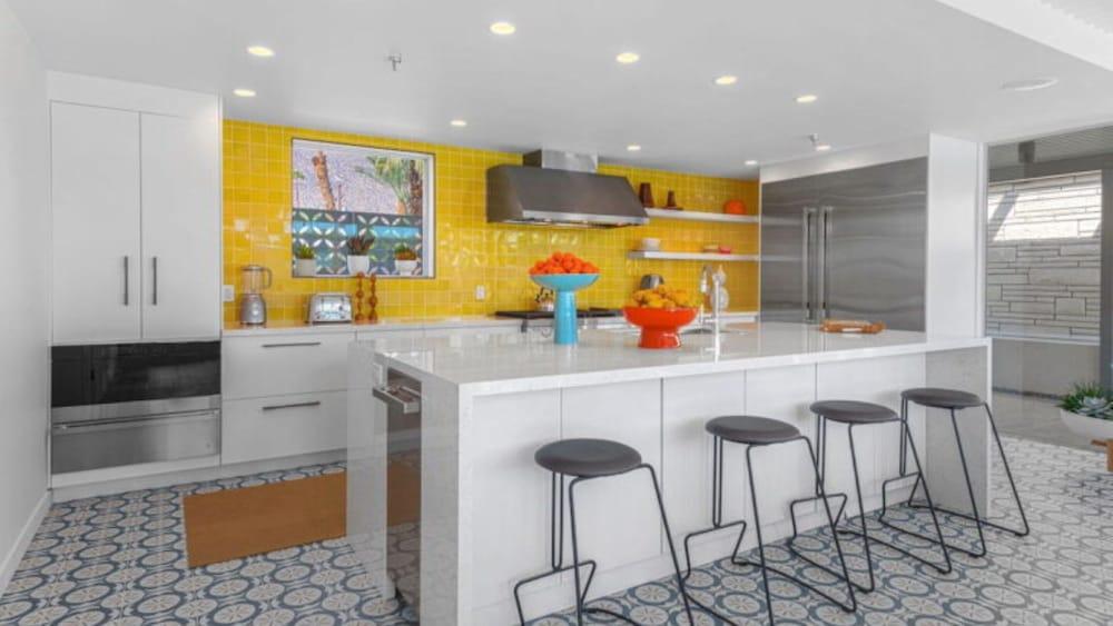 Limon Palm Springs photo 7