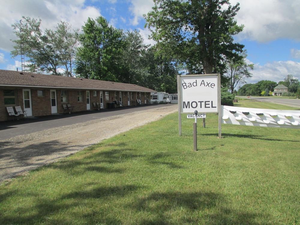 Bad Axe Motel photo 5