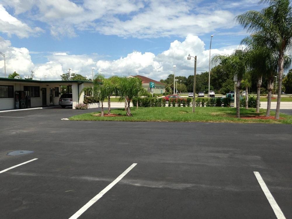 Economy Inn photo 4