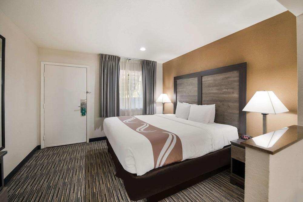 Quality Inn & Suites Lufkin photo 11
