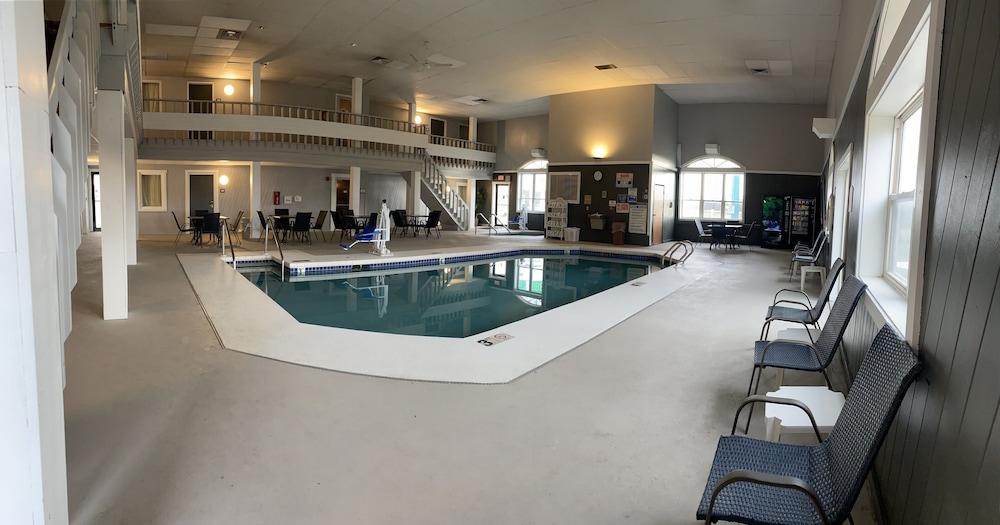 Quality Inn Mauston I-90 photo 18