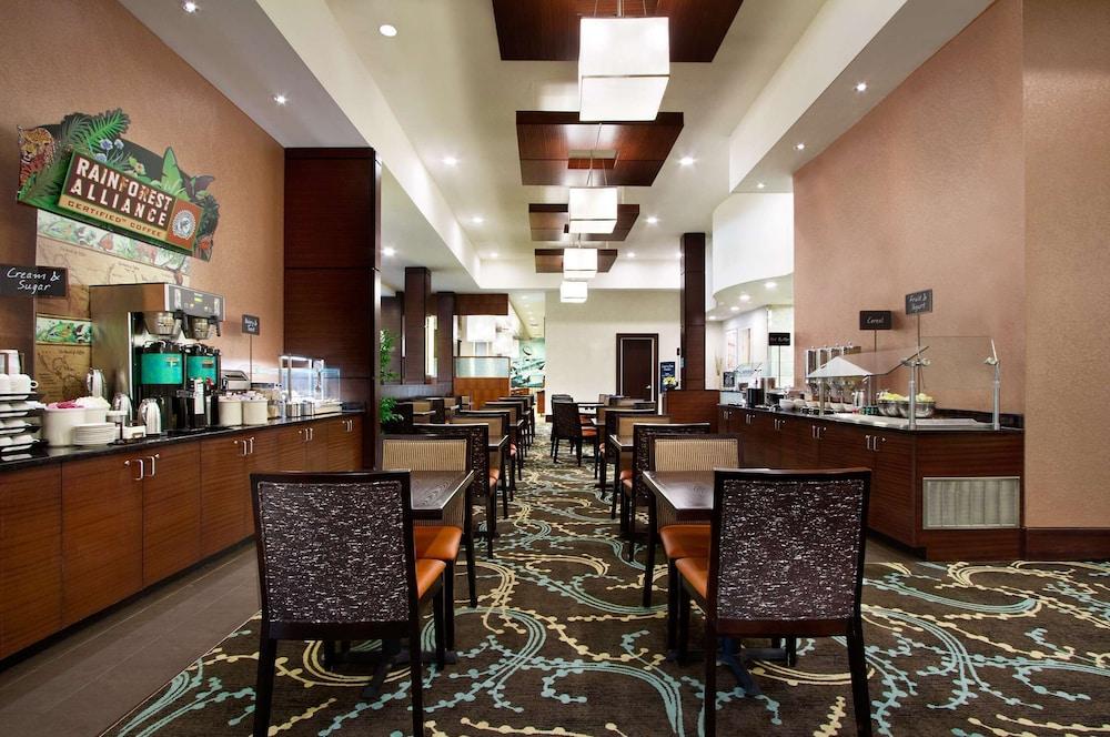 Embassy Suites by Hilton Fayetteville Fort Bragg photo 19