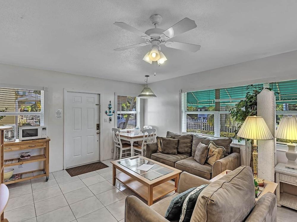 Bahama Beach Club Pompano photo 64