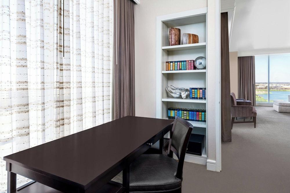 Renaissance Dallas North Hotel photo 42
