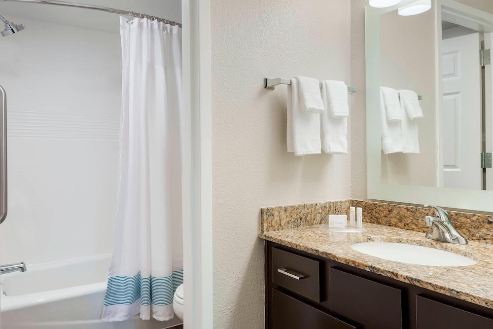 TownePlace Suites by Marriott Savannah Midtown photo 22