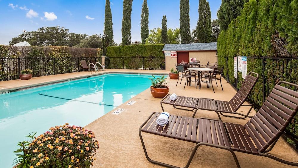 Best Western Johnson City Inn photo 10