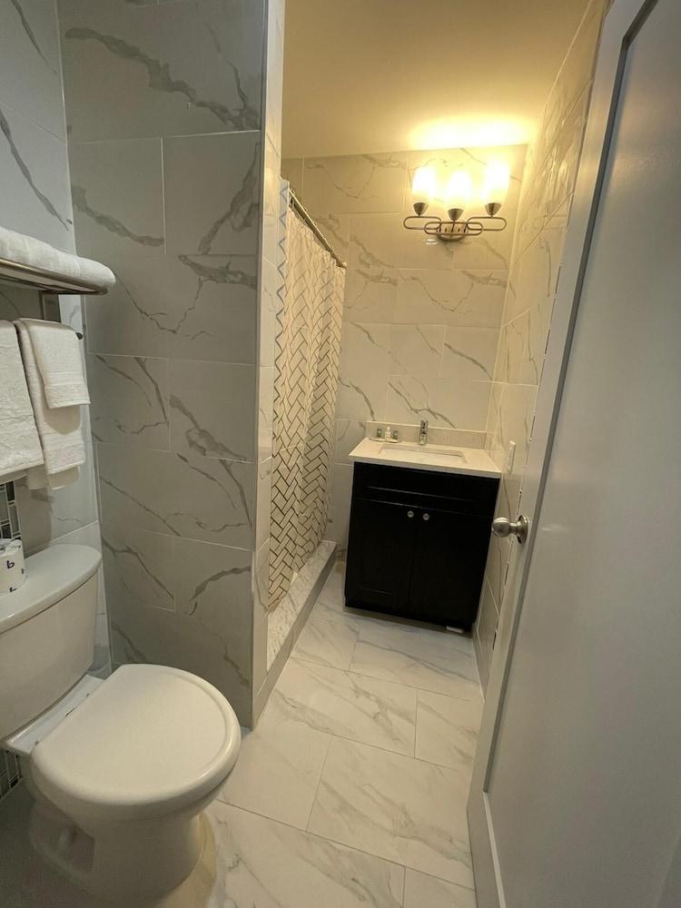 Thatford Hotel photo 13