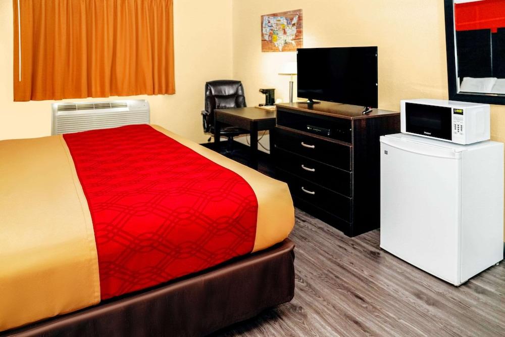 Econo Lodge Rome South photo 4