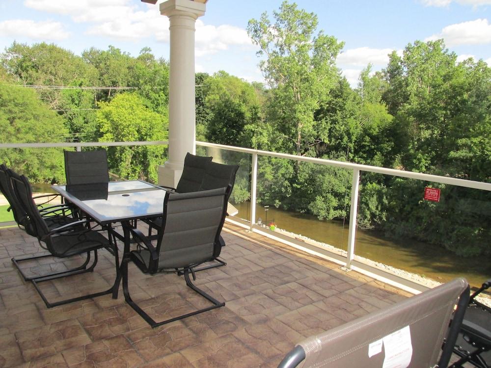 Riverwalk Place Resort & Spa photo 78