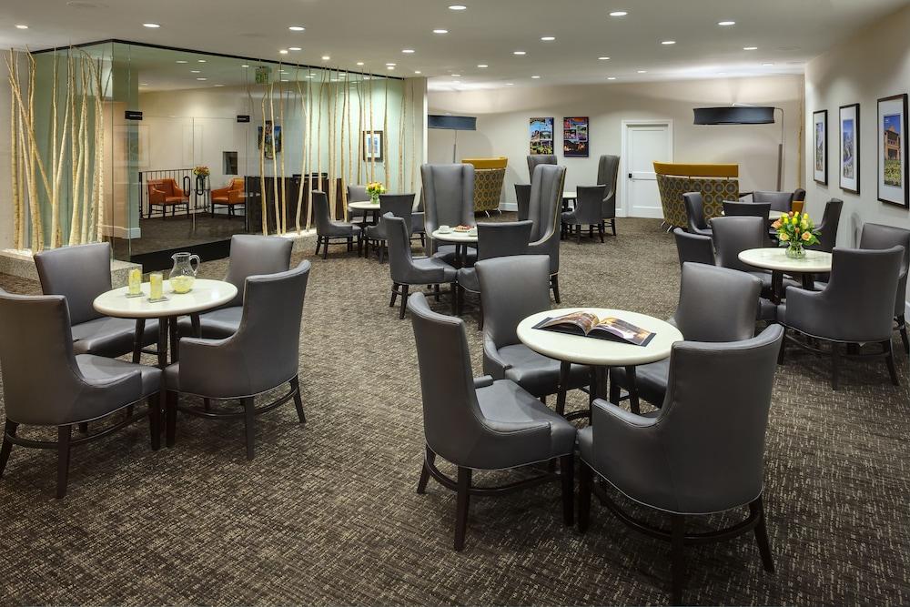 Hyatt Vacation Club at Desert Oasis photo 48