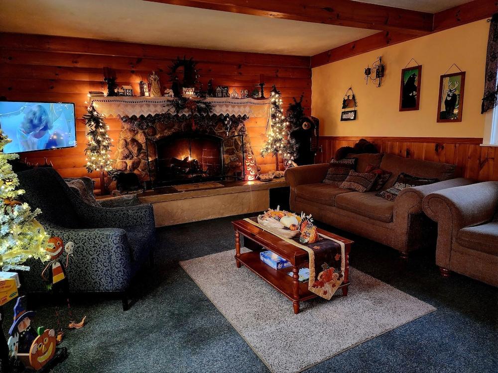 Covered Bridge Riverview Lodge photo 23