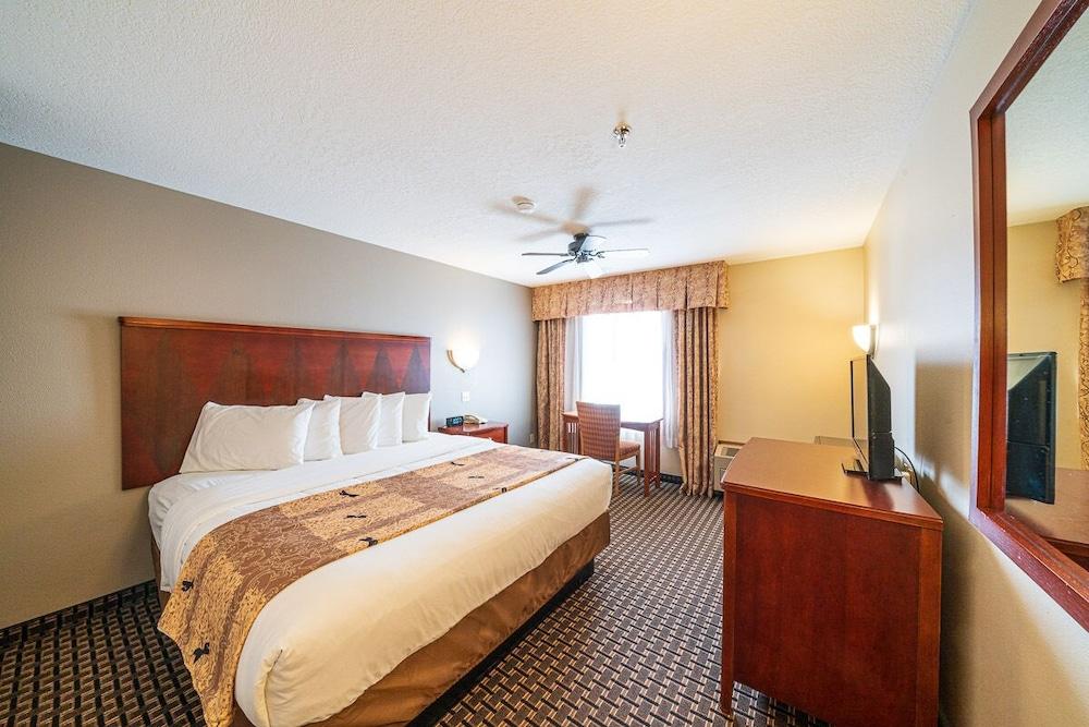 Alpine Inn & Suites photo 12