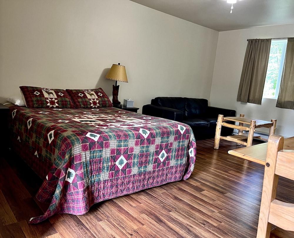 Denali Rainbow Village RV Park and Motel photo 32