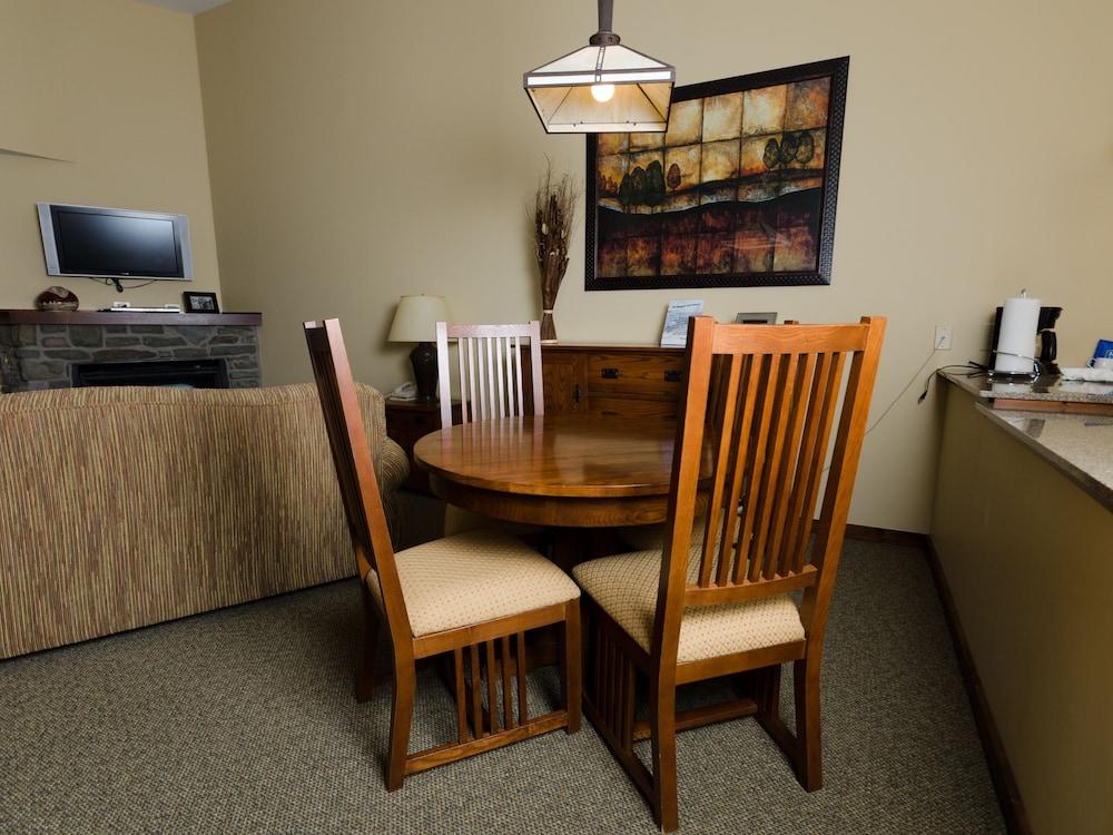 Soaring Eagle Lodge photo 5