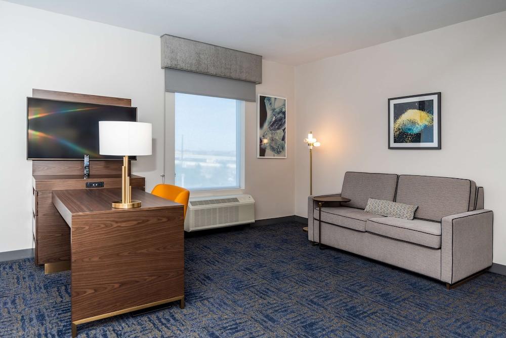 Hampton Inn & Suites Houston Sugar Land photo 34
