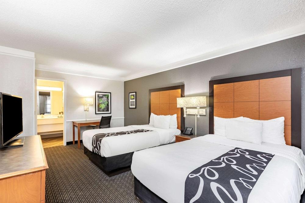 Travelodge by Wyndham El Paso - Airport photo 4