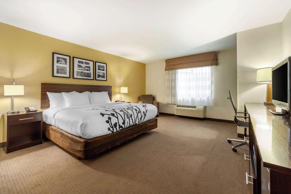Sleep Inn & Suites Fargo Medical Center photo 9