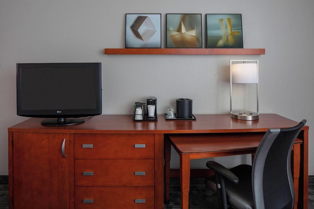 Courtyard by Marriott Orlando International Dr / Conv Cntr photo 5