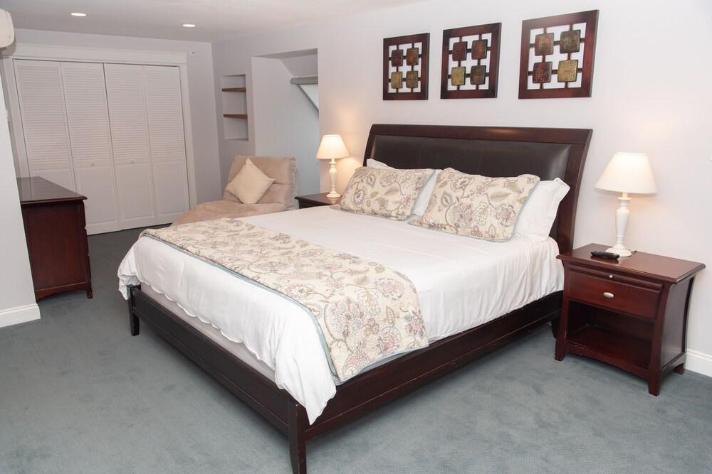 Inn On Peaks Island photo 11