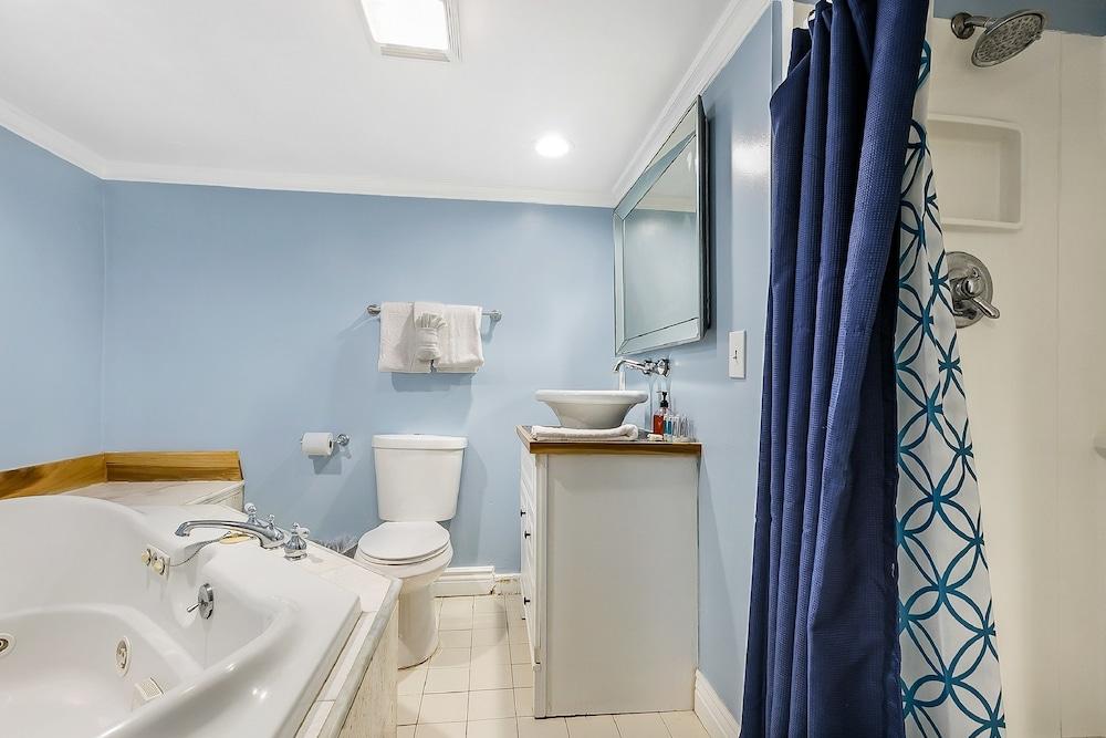 Canal Express Rooms photo 34