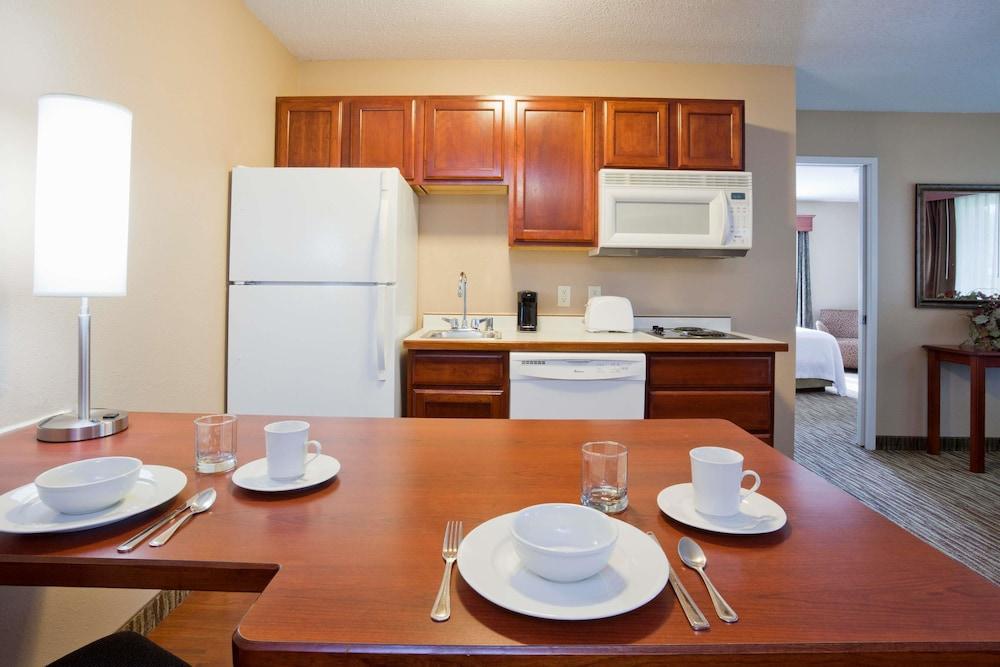 GrandStay Hotel & Suites photo 12
