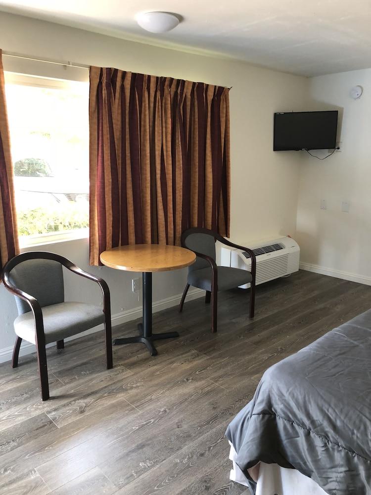 Kings Lodge Motel photo 13