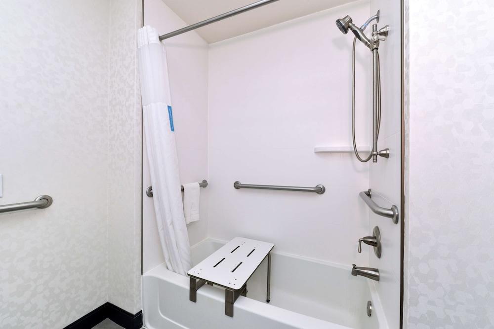 Hampton Inn Fort Stockton photo 42