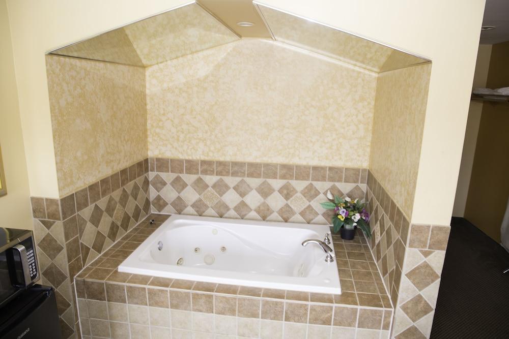 Capri inn and Suites photo 28
