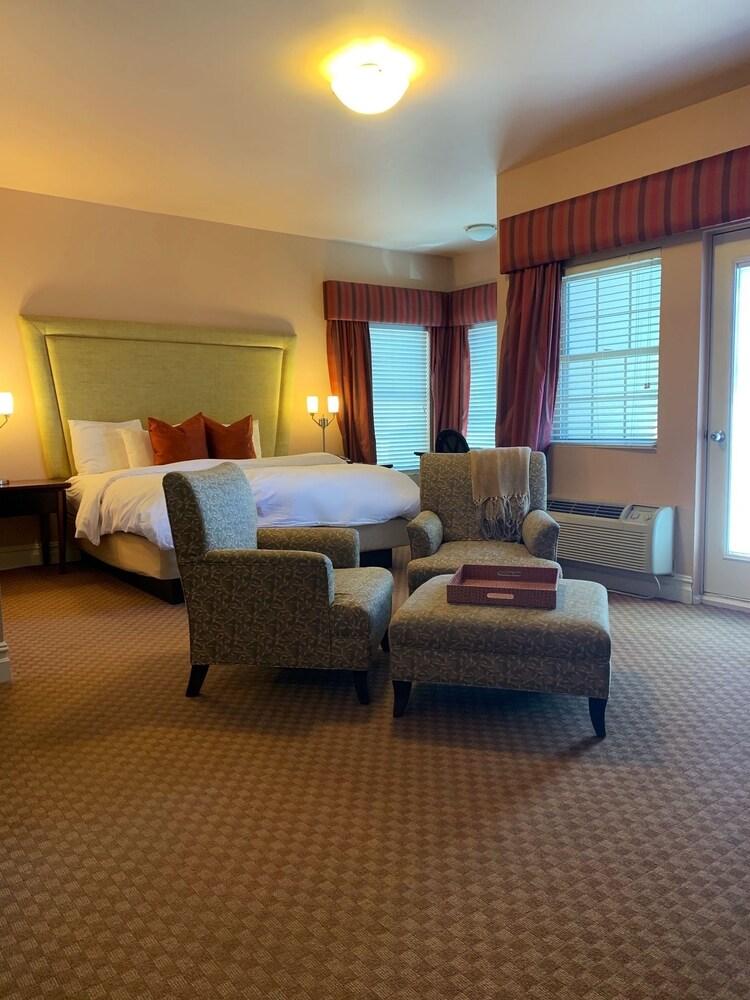 Blue Bay Inn photo 27