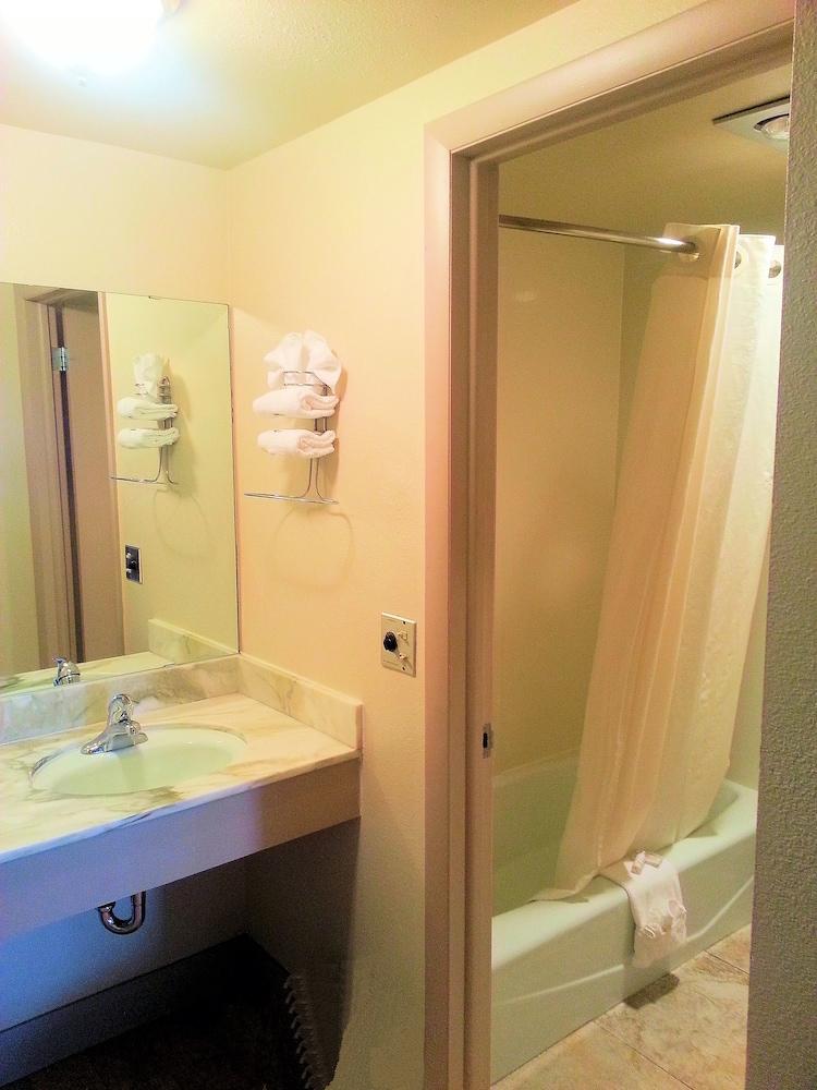 The Greenwell Inn photo 29