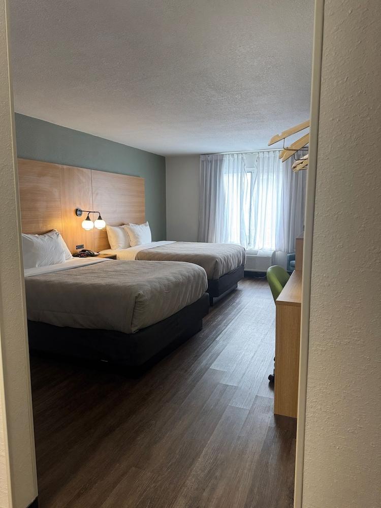 Quality Inn Orlando Near International Drive photo 43