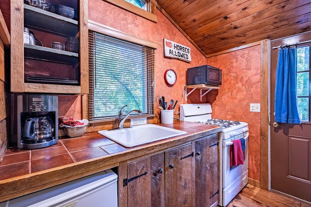 Ruidoso Lodge Cabins photo 30