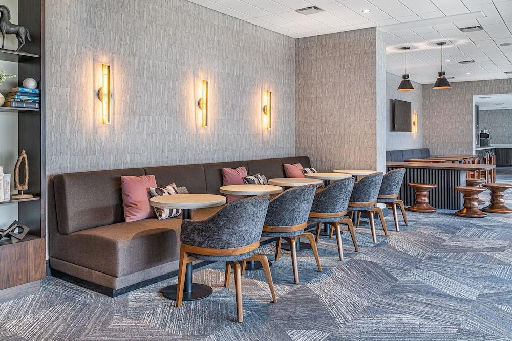 Sheraton Reston Hotel photo 31