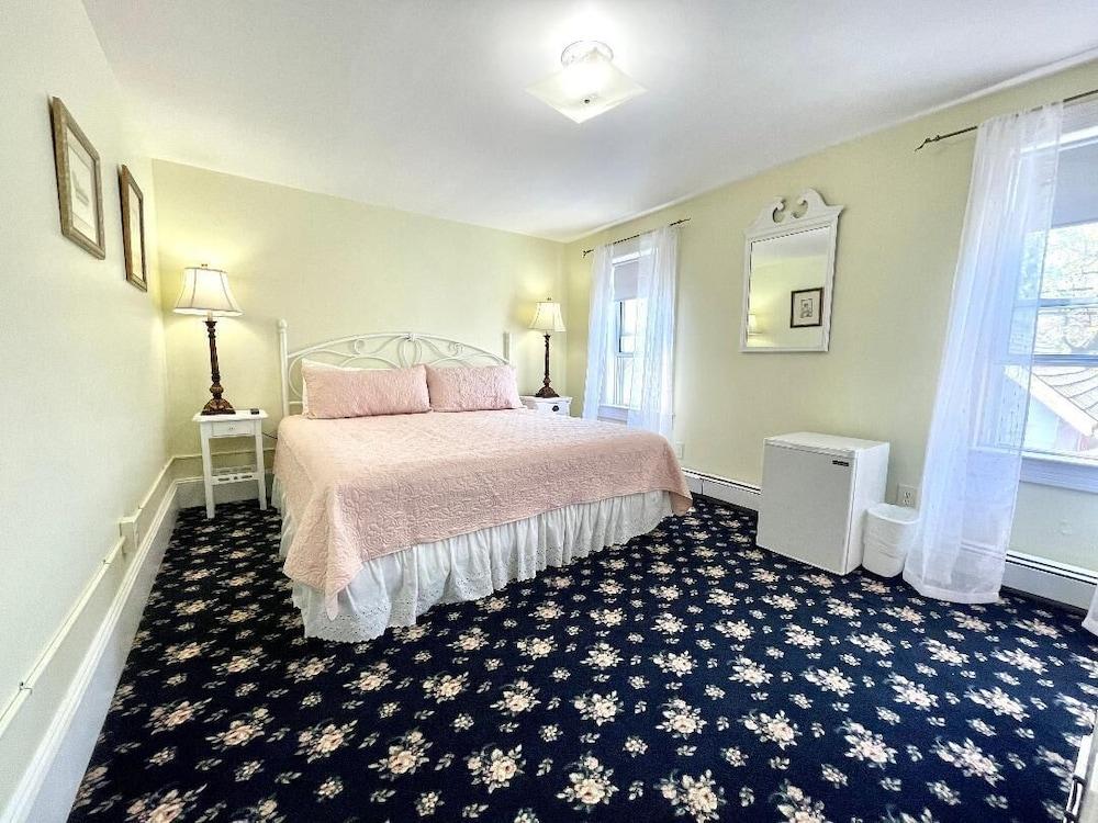 Quaker Inn photo 20