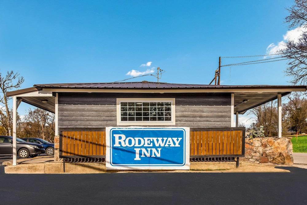 Rodeway Inn Berryville photo 1